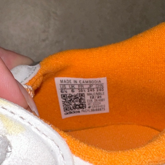 ADIDAS OZWEEGO - Picture 5 of 5